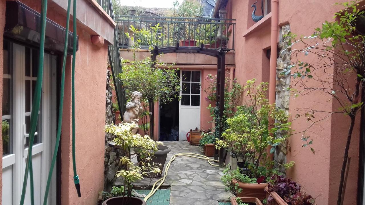 La Maison Rose: Lieu Atypique Hotel Nemours Exterior foto